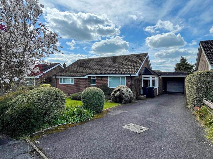 3 Bedroom Bungalow To Rent In Homefield, Child Okeford, DT11