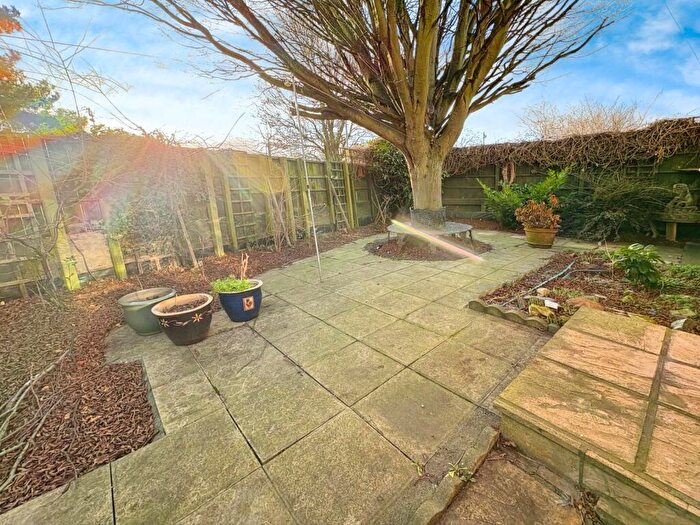 1 Bedroom Bungalow For Sale In Ladyside Close, Bransholme, Hull, East Yorkshire, HU7