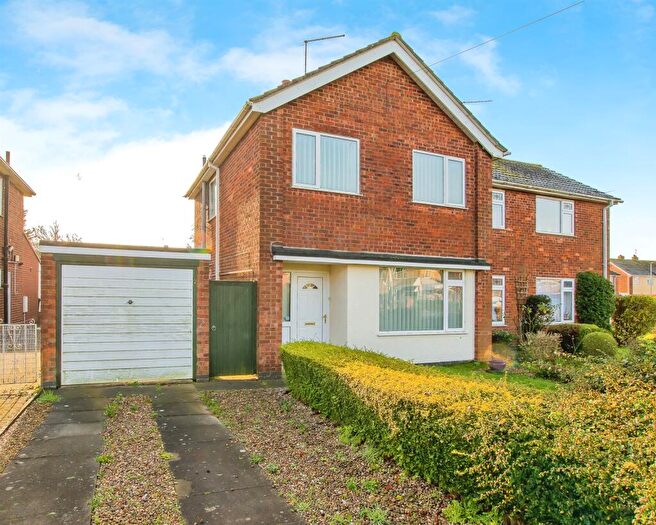 3 Bedroom Semi-Detached House For Sale In Elm Crescent, Glinton, Peterborough, PE6