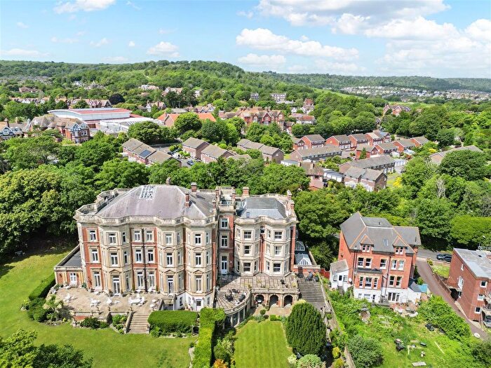 2 Bedroom Flat For Sale In Meads Road, Eastbourne, BN20