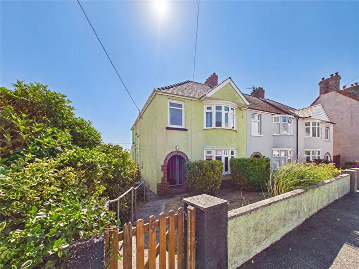 4 Bedroom End Of Terrace House For Sale In Murray Road, Milford Haven, Pembrokeshire, SA73