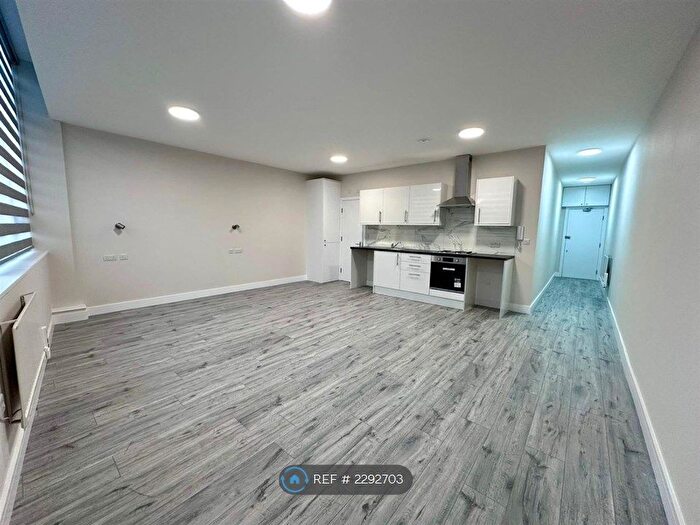 Studio To Rent In Marlowes, Hemel Hempstead, HP1