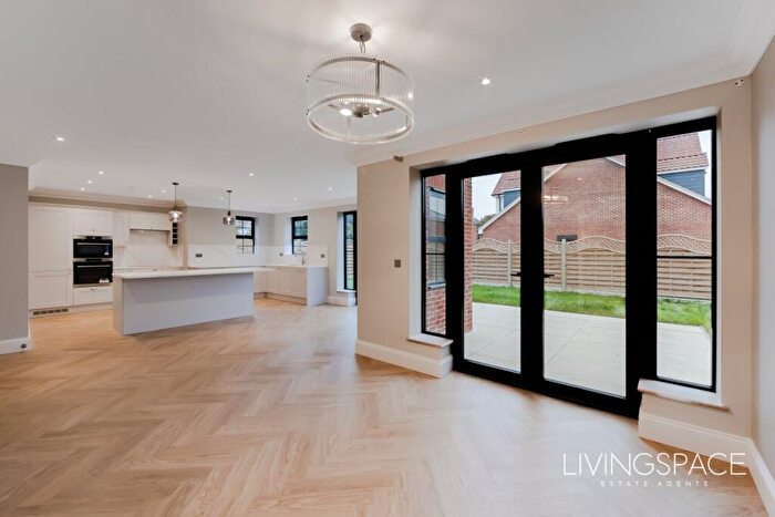 4 Bedroom Detached House To Rent In Sabre Close, Felsted, CM6