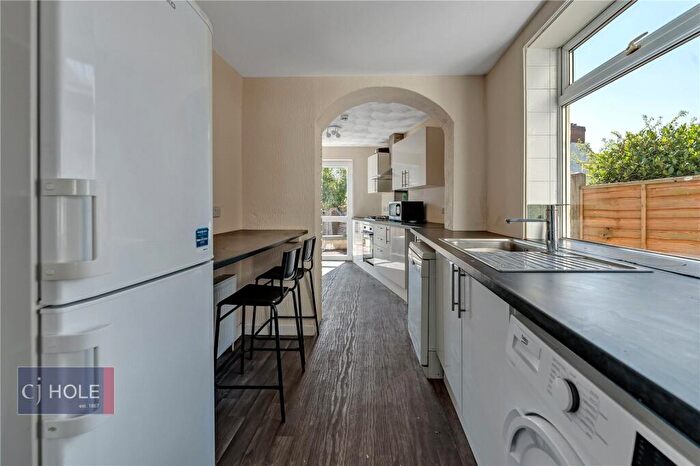 6 Bedroom End Of Terrace House To Rent In Lodge Causeway, Fishponds, Bristol, BS16
