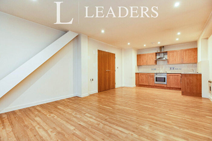 1 Bedroom Flat To Rent In Fish Street, Northampton, Northamptonshire, NN1