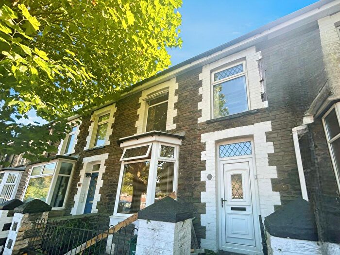 2 Bedroom Property To Rent In The Parade, Pontypridd, CF37