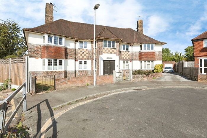 2 Bedroom Flat For Sale In Christopher Road, East Grinstead, West Sussex, RH19