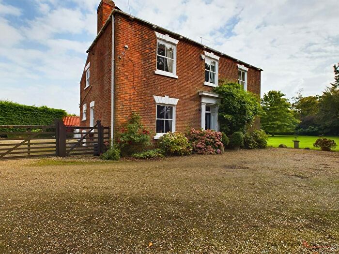 4 Bedroom House For Sale In Rise Road, Sigglesthorne, HU11