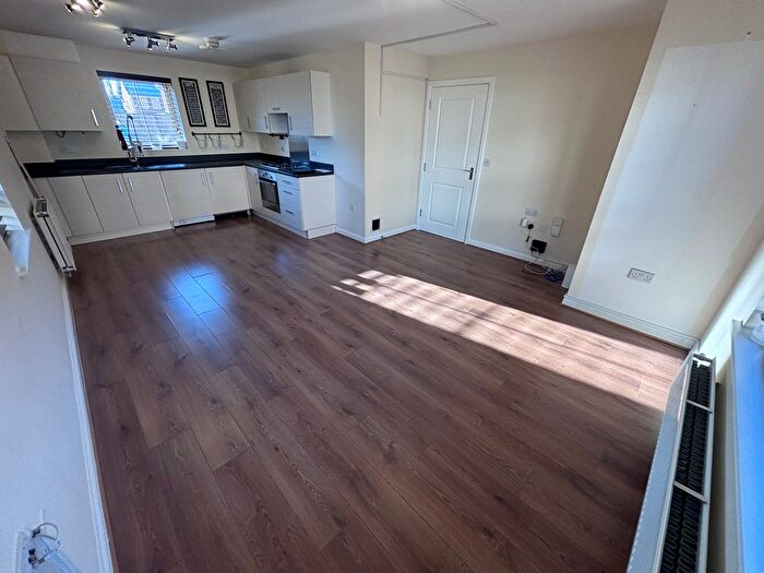 2 Bedroom Flat To Rent In Charles Arden Close, Southampton, SO16