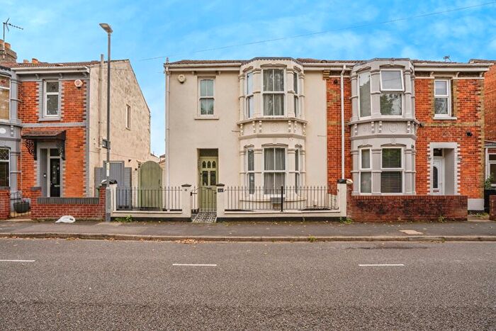 3 Bedroom Semi-Detached House For Sale In Windsor Road, Cosham, Portsmouth, Hampshire, PO6