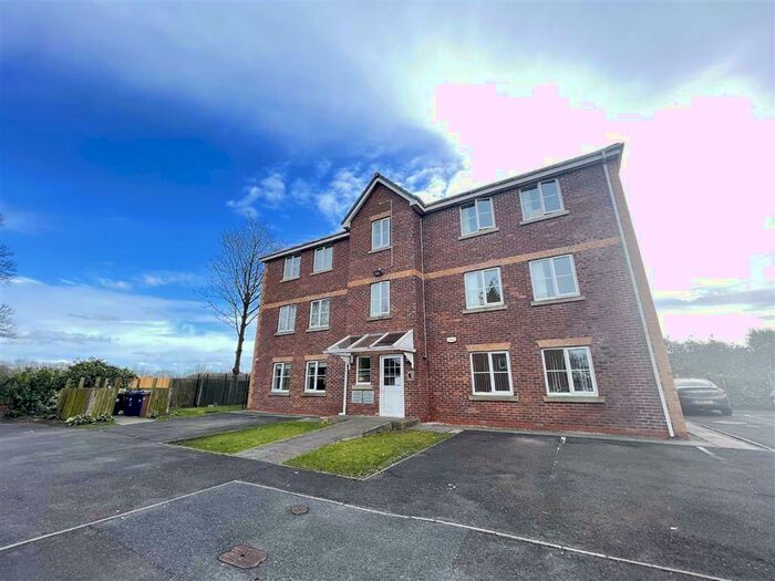 2 Bedroom Apartment To Rent In Cottage Lane, Bamber Bridge, PR5