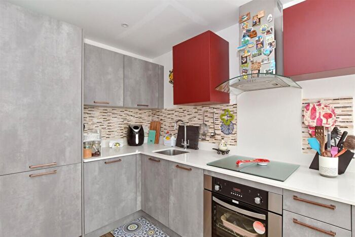 1 Bedroom Apartment For Sale In Mercury Gardens, Romford, Essex, RM1