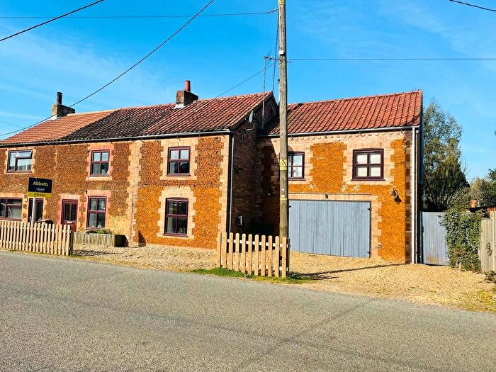 4 Bedroom Semi-Detached House For Sale In Station Road, Middleton, King's Lynn, Norfolk, PE32