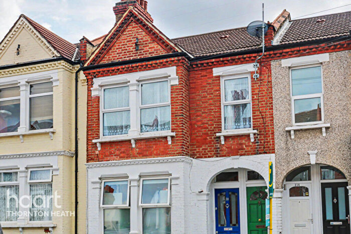 2 Bedroom Maisonette For Sale In Mersham Road, Thornton Heath, CR7