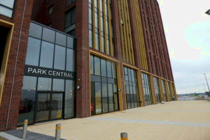 2 Bedroom Flat To Rent In Park Central, Liverpool, L3