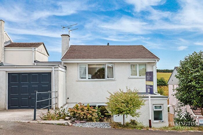4 Bedroom Link Detached House For Sale In Hatt, Saltash, Cornwall, PL12