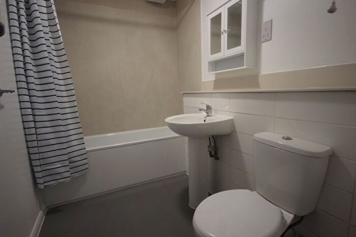 1 Bedroom Flat To Rent In Maplin Park, Slough, SL3