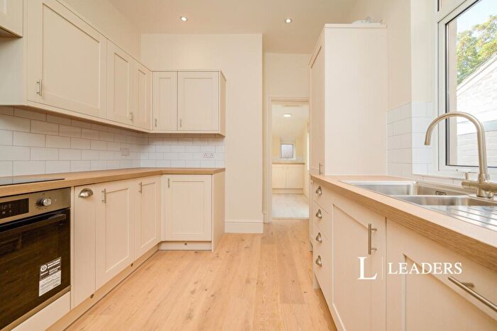 3 Bedroom Terraced House To Rent In Pains Road, PO5