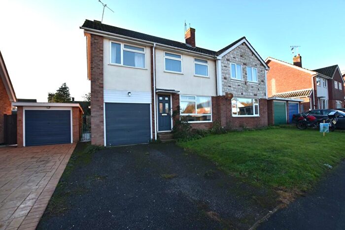 4 Bedroom Semi Detached House For Sale In Heycroft Way, Nayland, Colchester, CO6