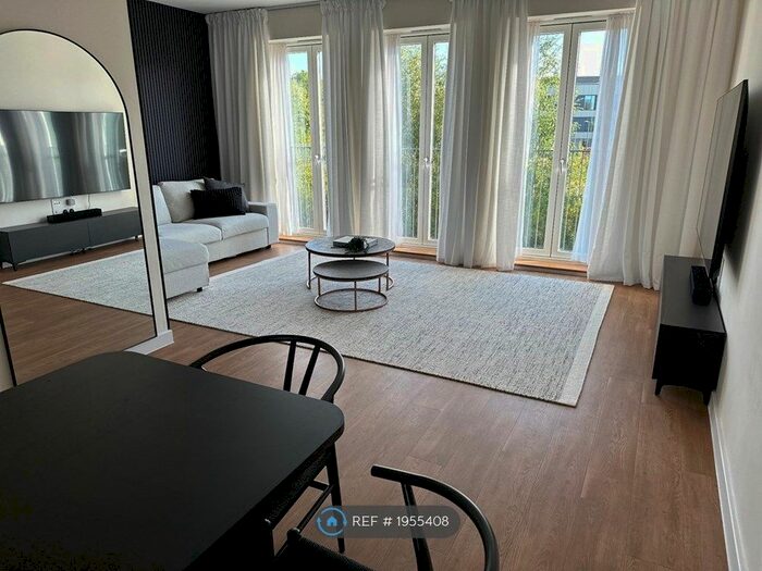 4 Bedroom Terraced House To Rent In Whitelocks Drive, Trumpington, Cambridge, CB2