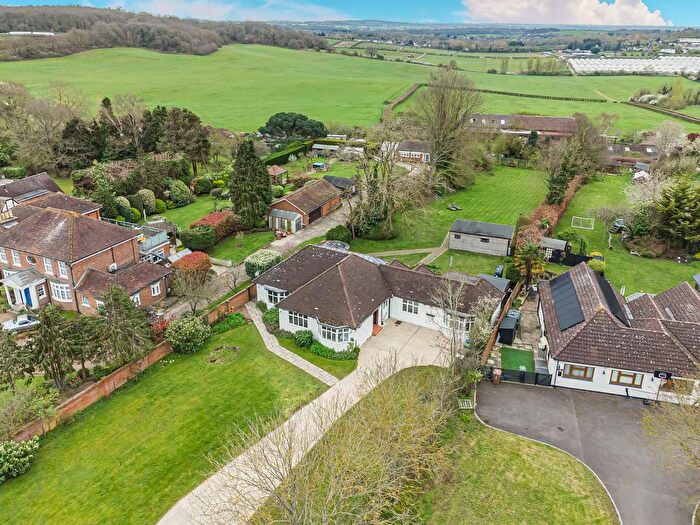 4 Bedroom Detached House For Sale In Parsonage Lane, Sidcup, DA14