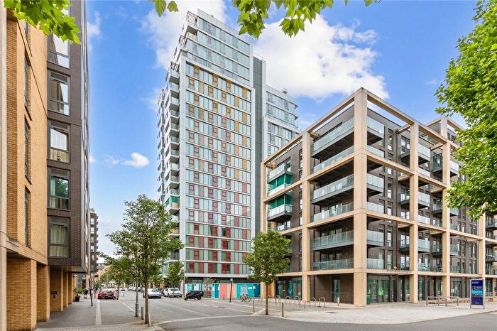 2 Bedroom Flat To Rent In Enterprise Way, London, SW18