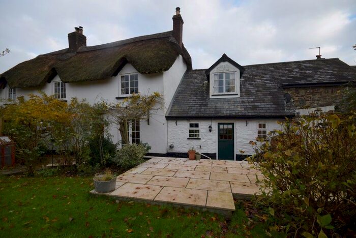 4 Bedroom Detached House To Rent In Thornes Cottages, Winkleigh, Devon, EX19