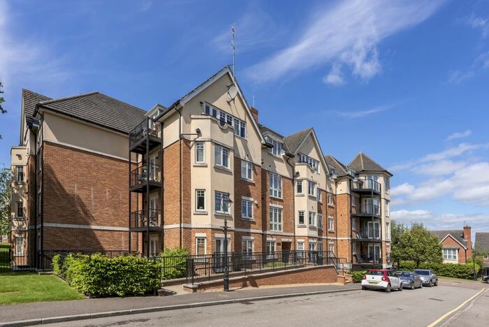 2 Bedroom Flat To Rent In Brightwen Grove, Stanmore, HA7
