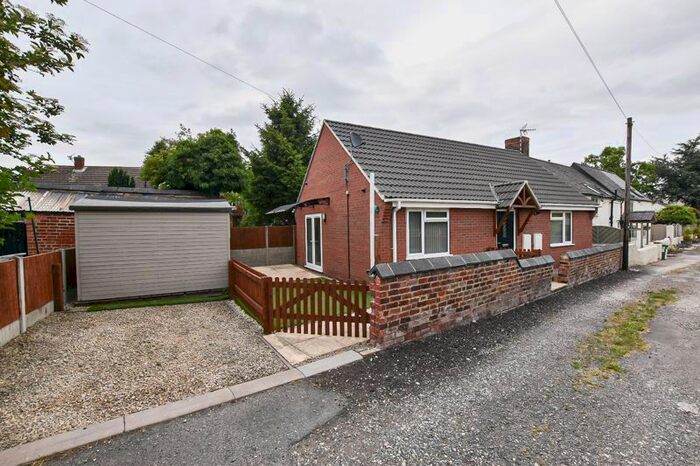 2 Bedroom Detached Bungalow To Rent In Alfreton Road, Codnor, Ripley, DE5