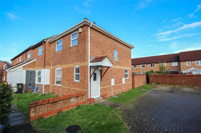 3 Bedroom End Of Terrace House To Rent In Paddock Close, Bradley Stoke, Bristol, BS32