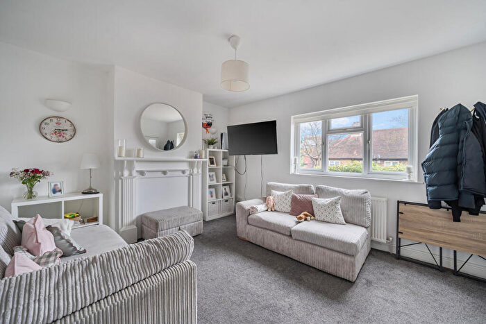 3 Bedroom Terraced House For Sale In Bloomhall Road, London, SE19