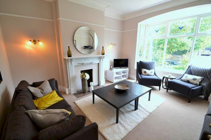 4 Bedroom Semi-Detached House To Rent In Claremont Road, Salford, M6