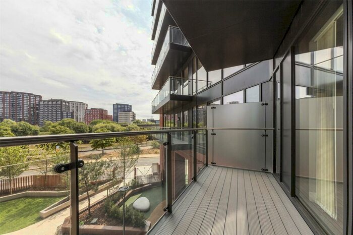 2 Bedroom Apartment To Rent In Handlebury House, Leamouth Road, Orchard Wharf, London, E14