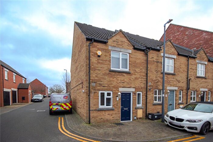 2 Bedroom End Of Terrace House To Rent In Star Avenue, Stoke Gifford, Bristol, BS34