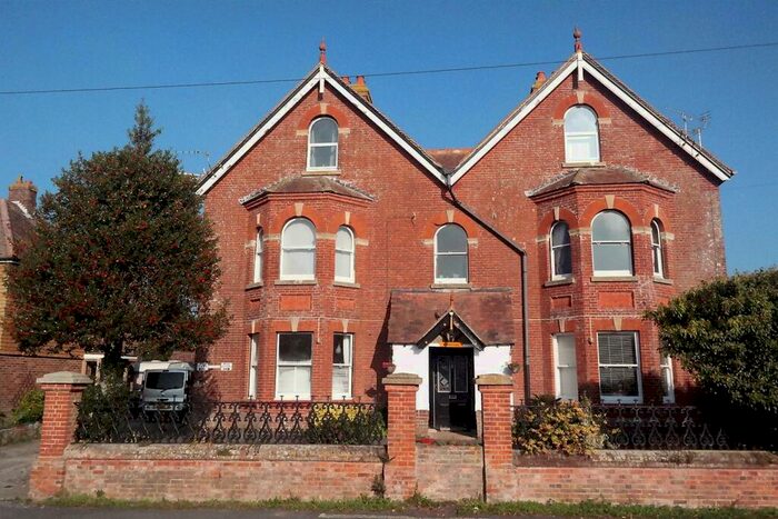 1 Bedroom Flat To Rent In Church Road, Yapton, BN18