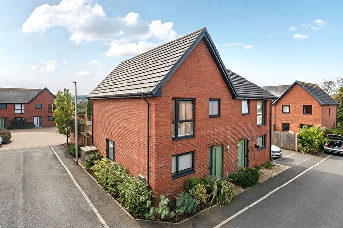 3 Bedroom Semi-Detached House For Sale In Oak Close, Bickington, Barnstaple, Devon, EX31