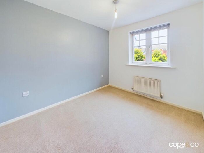1 Bedroom Apartment For Sale In Caroline Court, Burton-On-Trent, Staffordshire, DE14