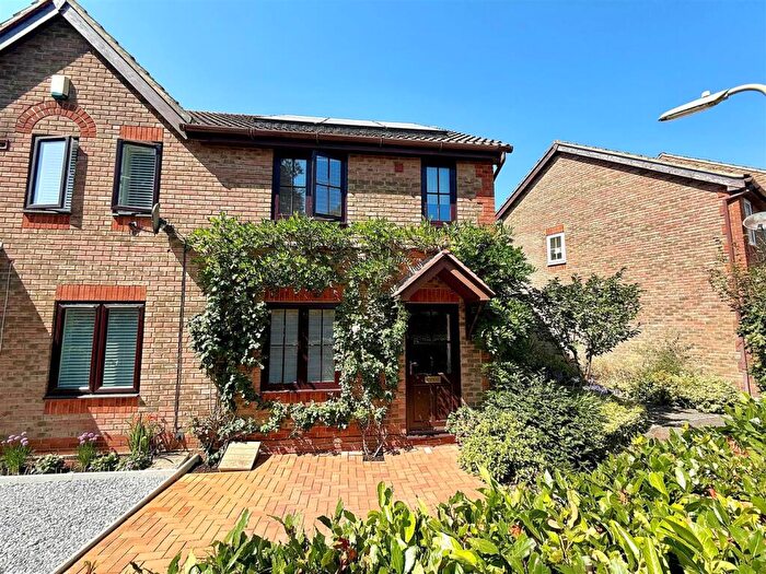 2 Bedroom End Of Terrace House For Sale In Rosemary Gardens, Whiteley, PO15