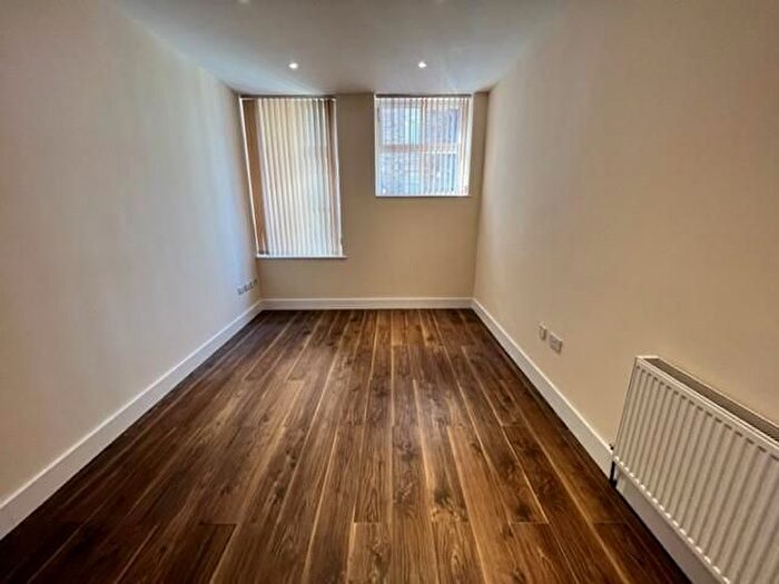 1 Bedroom Flat To Rent In Vincent Street, Bradford, BD1