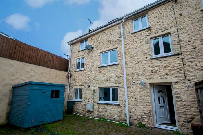 3 Bedroom Semi-Detached House To Rent In Blue Boar Square, St. Clears, Carmarthen, SA33