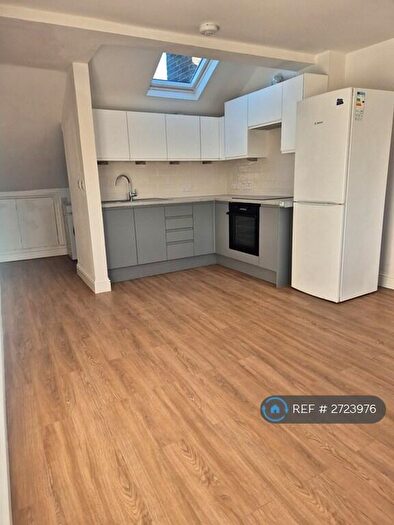 1 Bedroom Flat To Rent In Harpenden Road, London, SE27