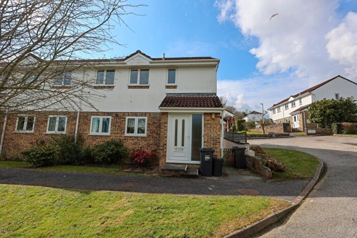 2 Bedroom Apartment For Sale In Robert Eliot Court, St Austell, PL25