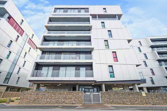 2 Bedroom Flat To Rent In Robinson Bank, Norwich, NR1