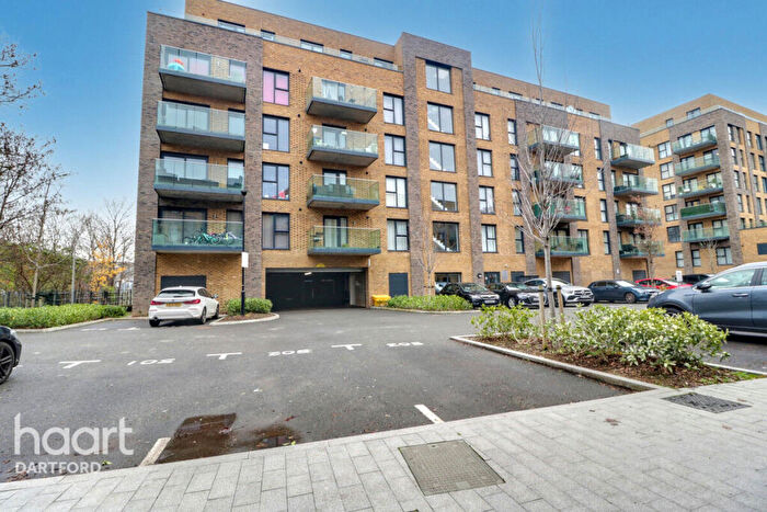 2 Bedroom Apartment For Sale In James Smith Court, Dartford, DA1