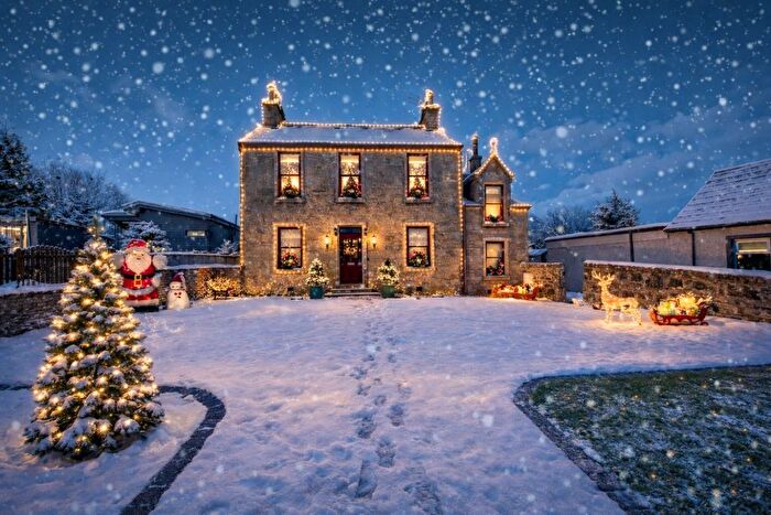 5 Bedroom Detached House For Sale In Daviesfauld, School Road, Kilbirnie, KA25