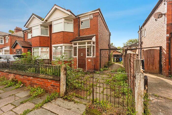 3 Bedroom Semi Detached House For Sale In Rutland Avenue, Firswood, Manchester, M16