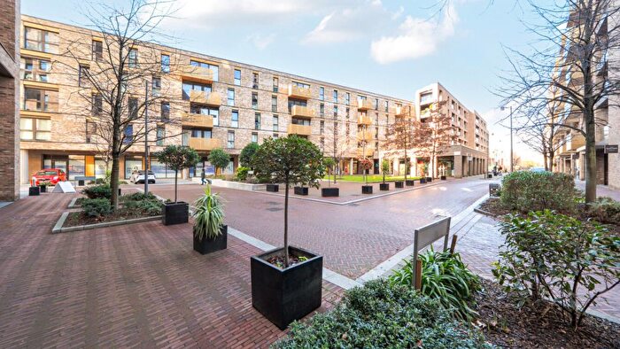 3 Bedroom Flat For Sale In Yeoman Street, Surrey Quays, SE8