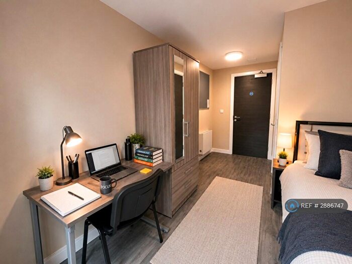 6 Bedroom Flat To Rent In Hepburn Court C, Bristol, BS2