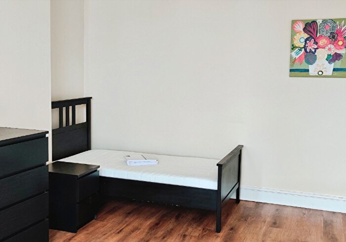 1 Bedroom House To Rent In A Meadow Road, Netherfield, NG4