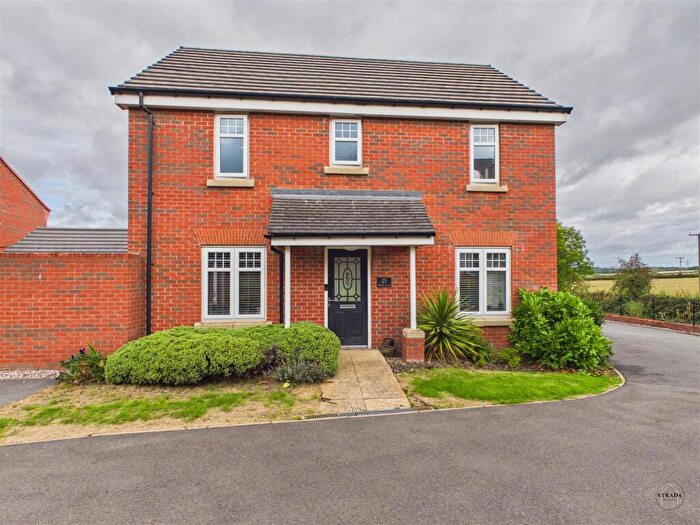 4 Bedroom Detached House For Sale In Meadow Court, Grassmoor, Chesterfield, S42